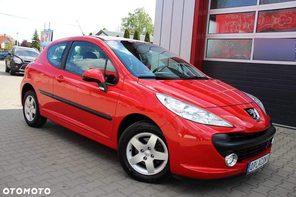 Peugeot 207 1.4 16V Trendy - 12