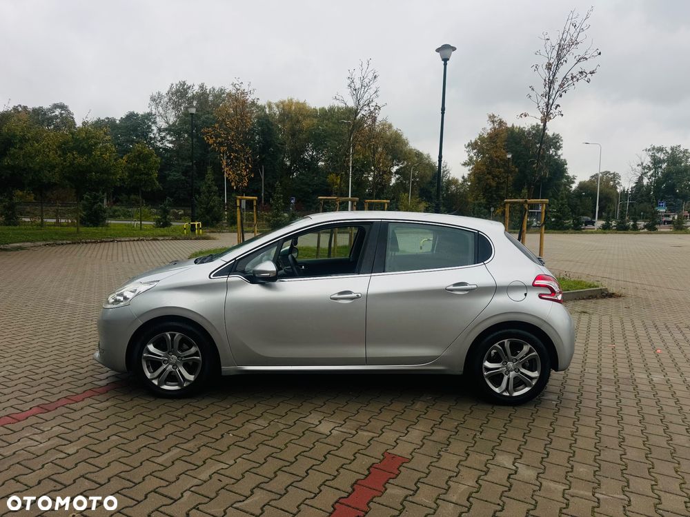 Peugeot 208 1.6 VTi Allure - 10