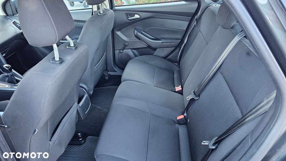 Ford Focus 1.6 Trend - 15