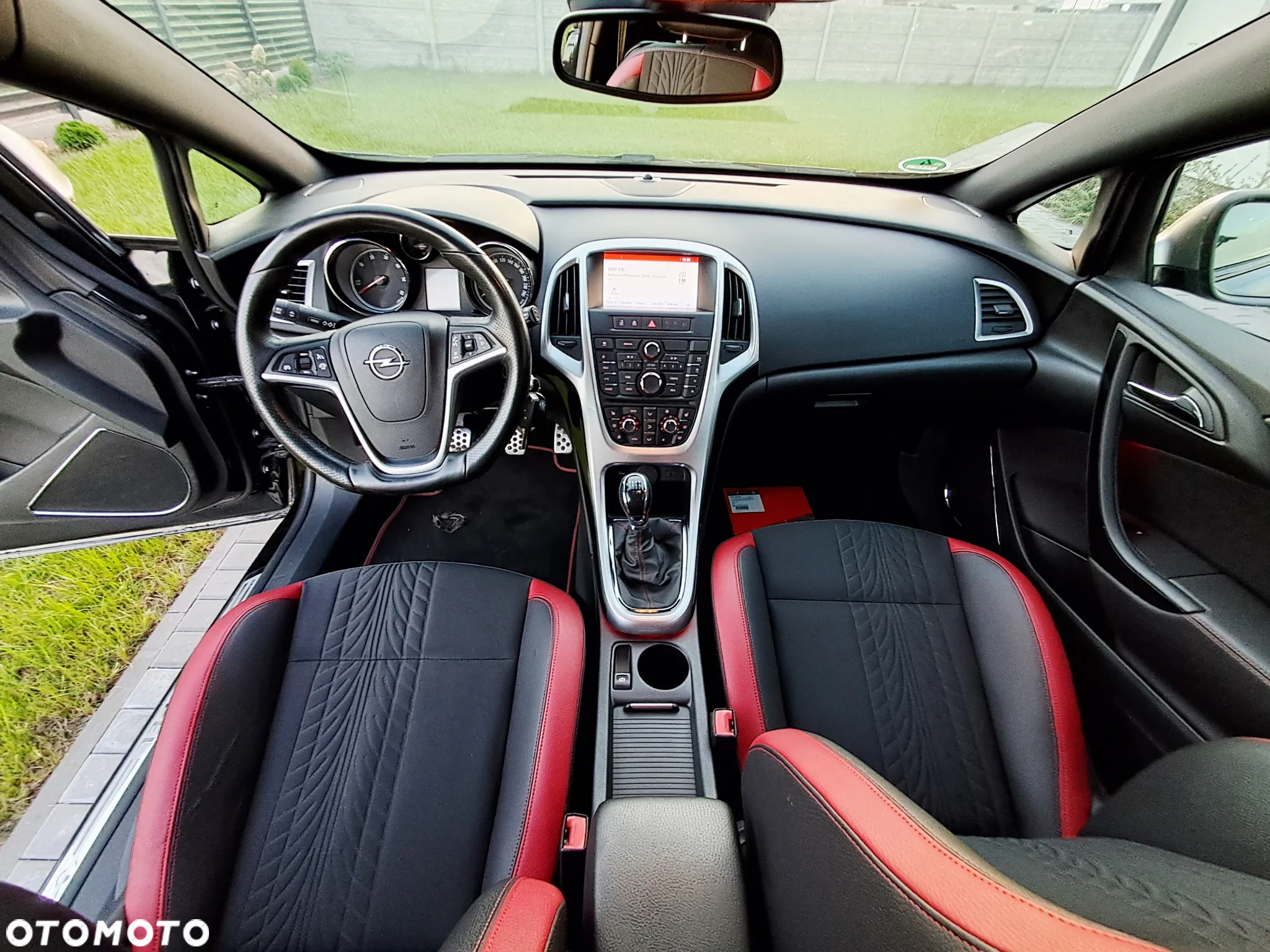 Opel Astra IV GTC 2.0 CDTI Bi-Turbo S&S - 15