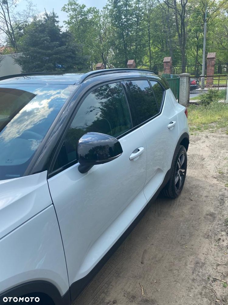 Volvo XC 40 T3 R-Design - 2