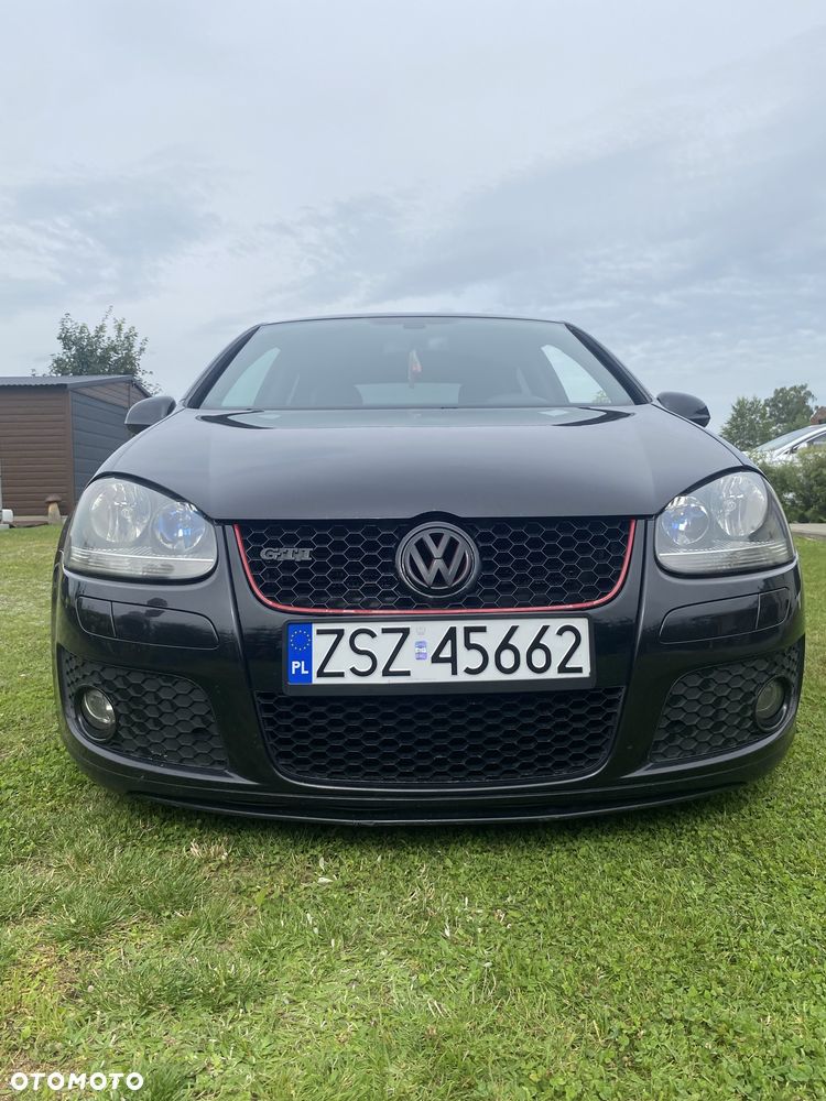 Volkswagen Golf - 5