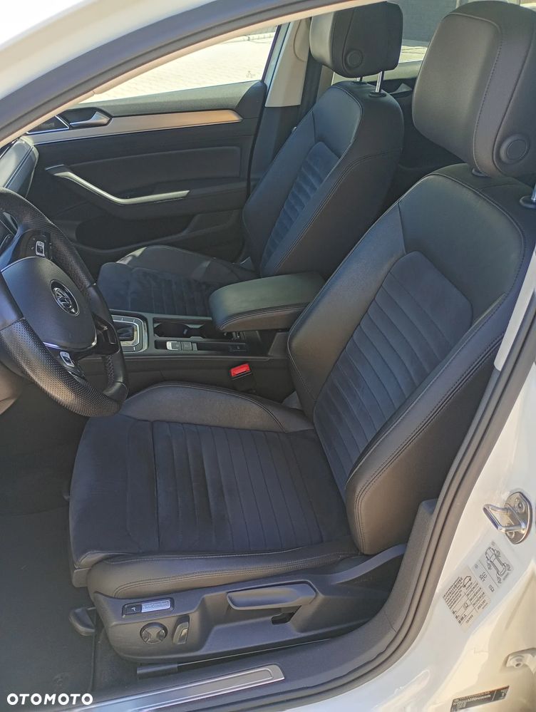 Volkswagen Passat 2.0 TDI Bi-Turbo BMT 4Mot Highline DSG - 15