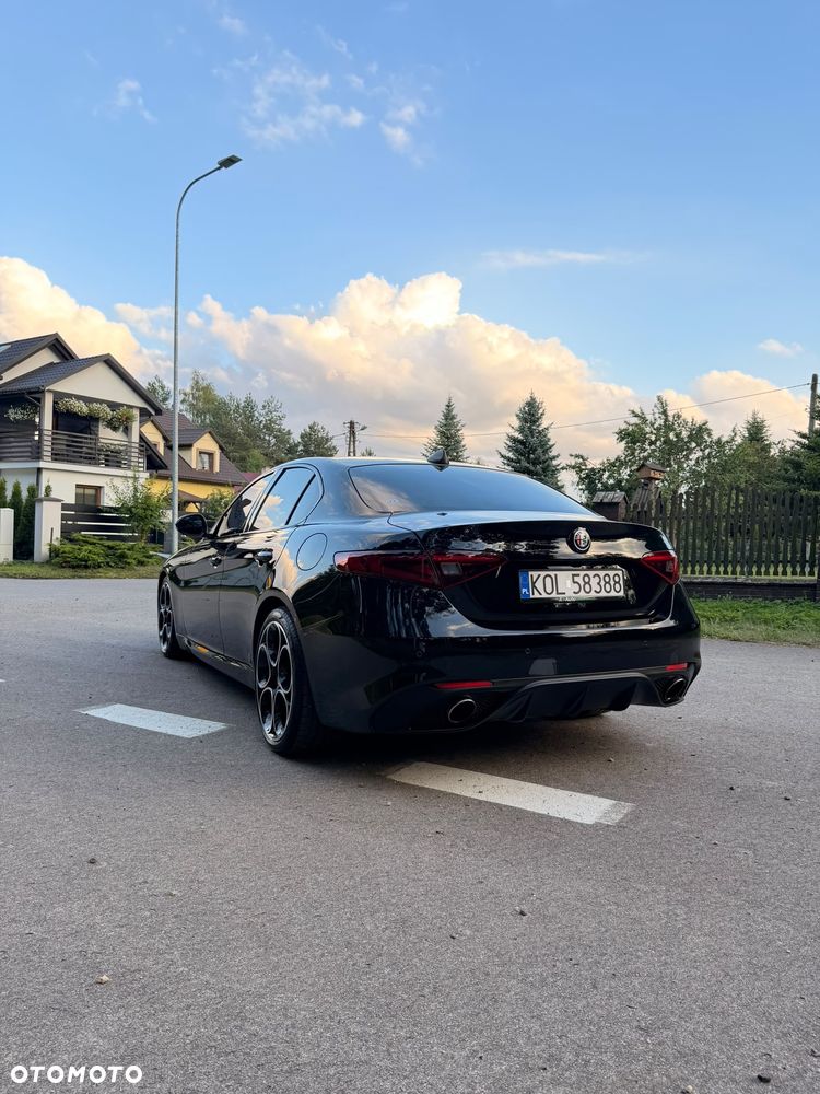 Alfa Romeo Stelvio 2.0 Turbo 16V AT8-Q4 Ti - 9