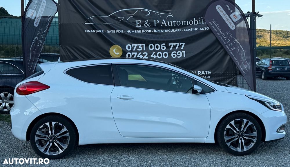 Kia Ceed 1.6 CRDi 128 ISG SW Dream-Team Edition - 2