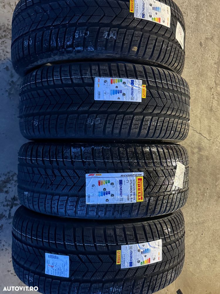 Vând 4 anvelope 275/45/20 Pirelli de iarnă cu runflat noi