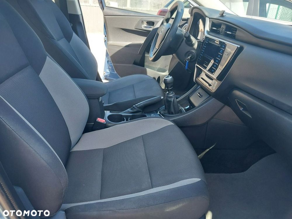 Toyota Auris 1.33 VVT-i Active - 10