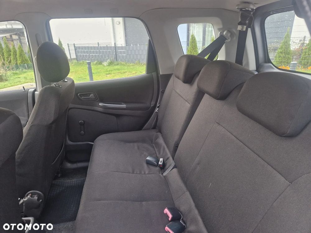 Suzuki Ignis - 10