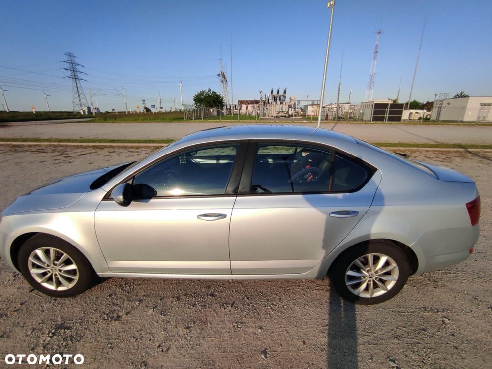 Skoda Octavia 1.6 TDI Edition - 13