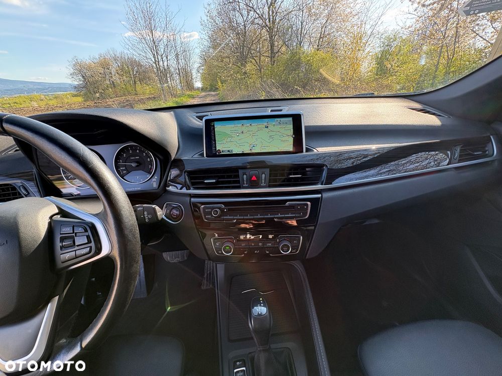 BMW X1 xDrive20i - 19
