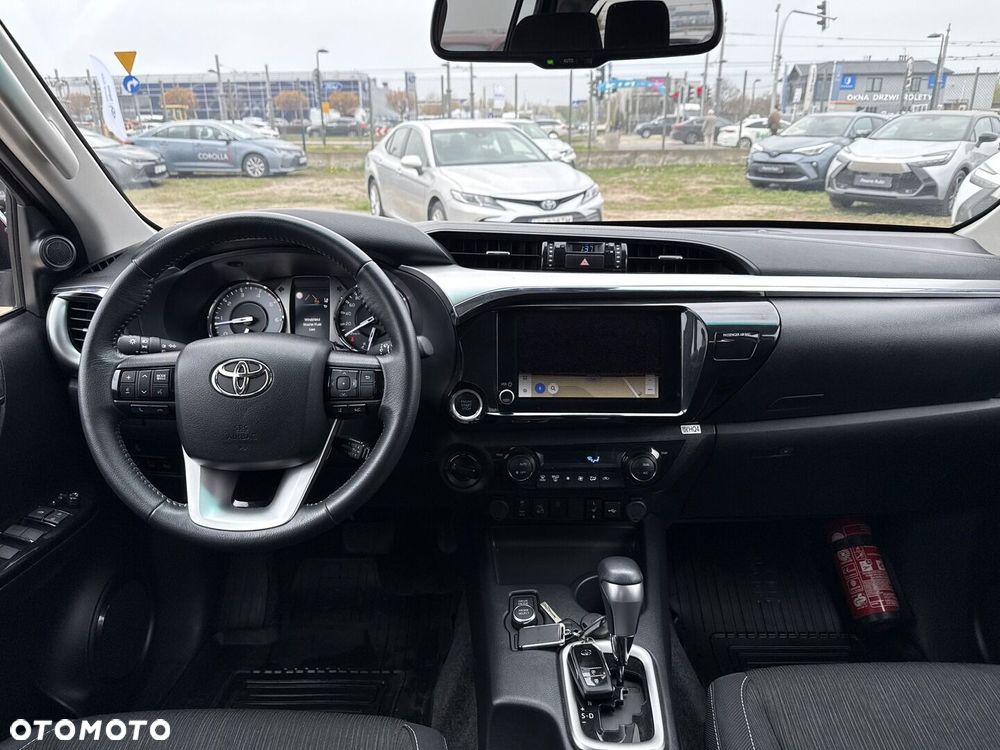 Toyota Hilux - 24