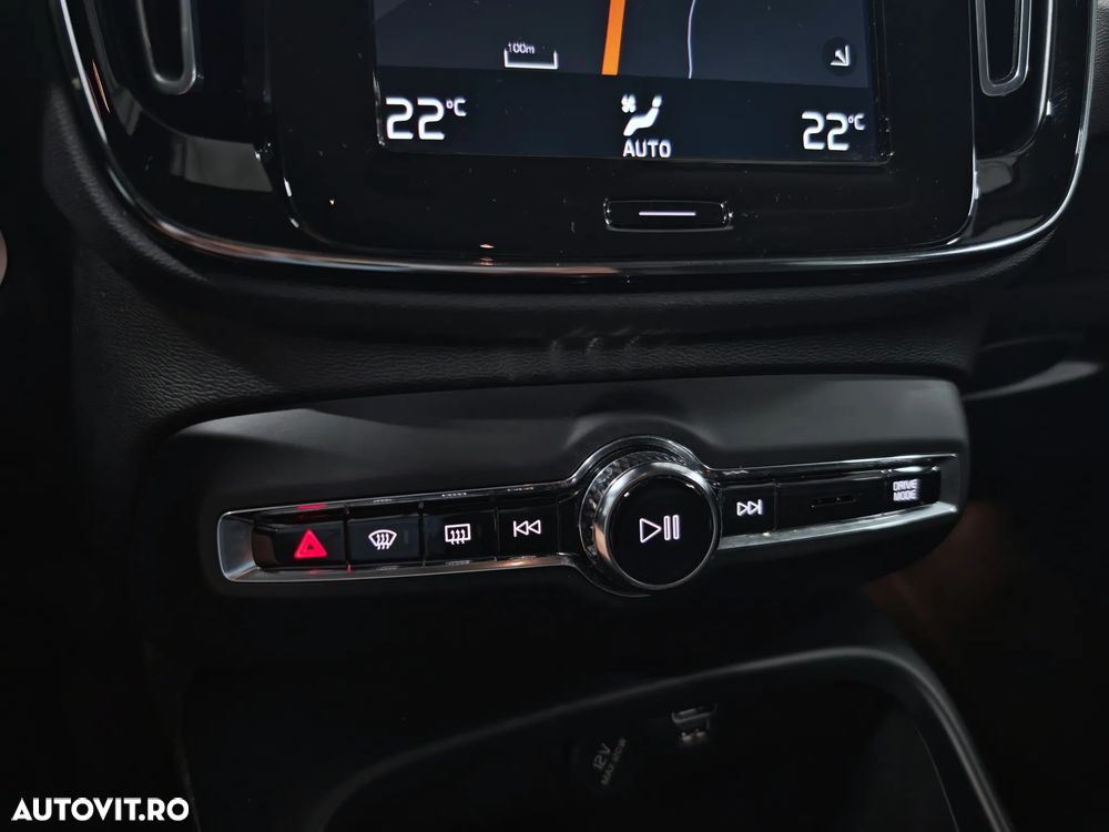 Volvo XC 40 T4 Recharge DKG Inscription Expression - 21