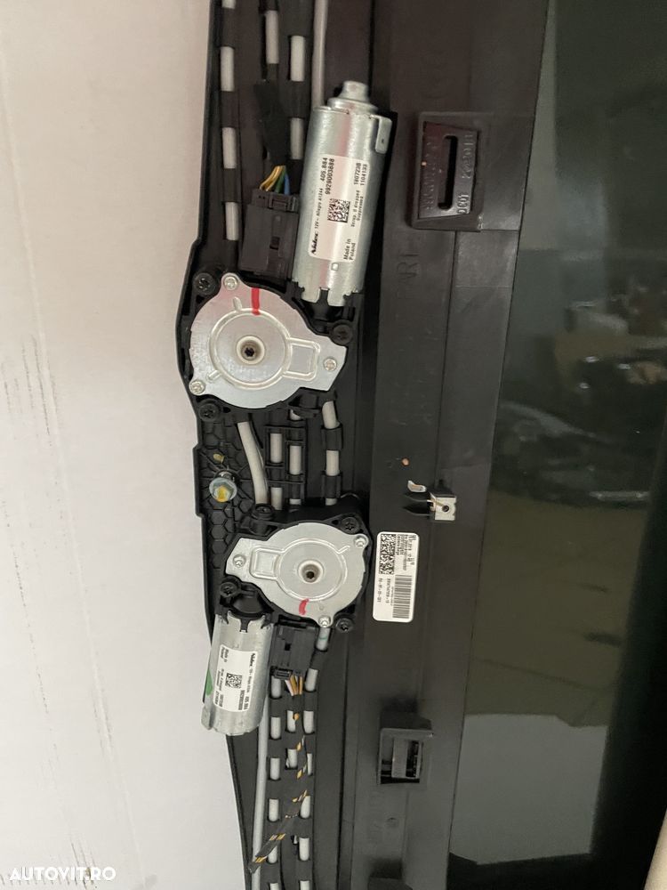 Trapa panoramic BMW seria 3 G20 G21 sticla motoras tapiterie - 4