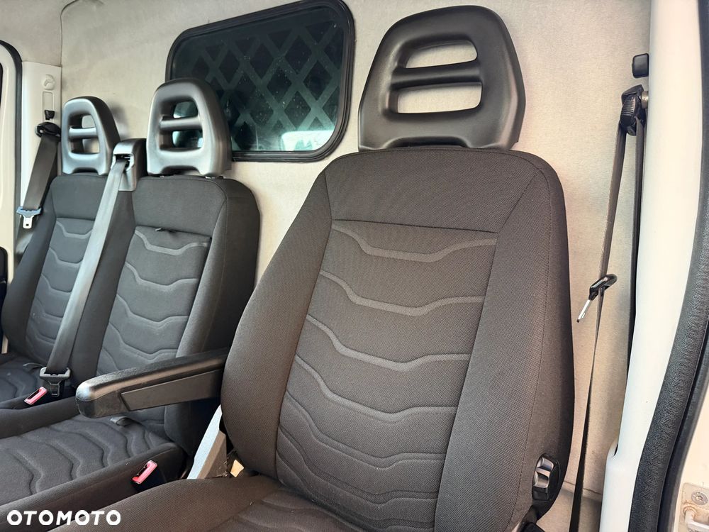 Iveco Daily L4H2 Bliźniaki - 20