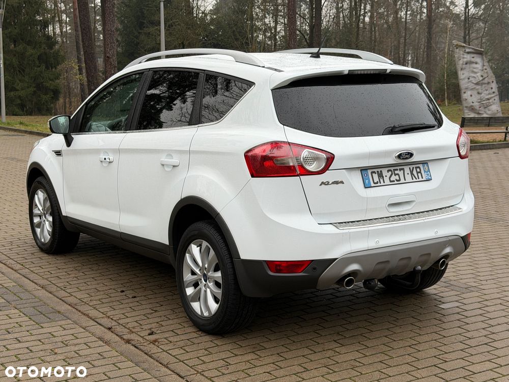 Ford Kuga 2.0 TDCi 2x4 Titanium - 5