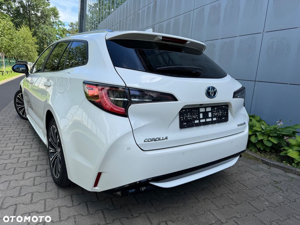 Toyota Corolla 2.0 Black&White - 4
