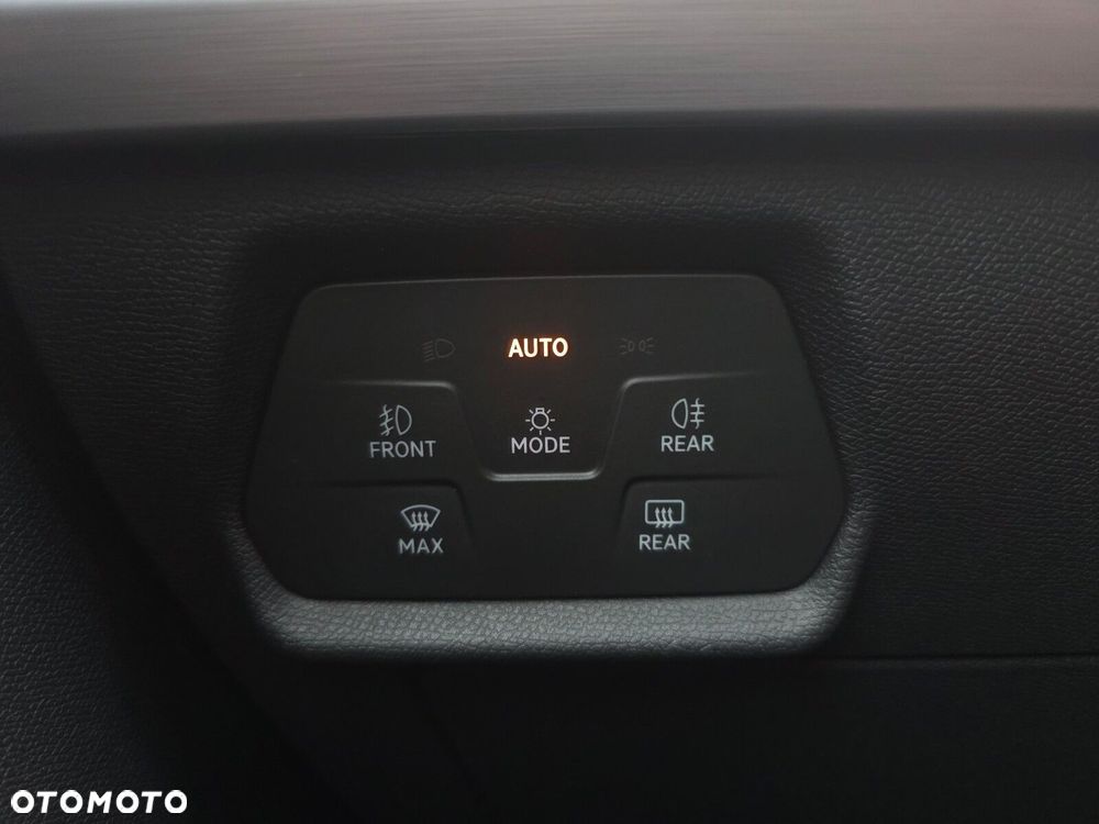 Seat Leon 1.5 eTSI FR DSG - 10