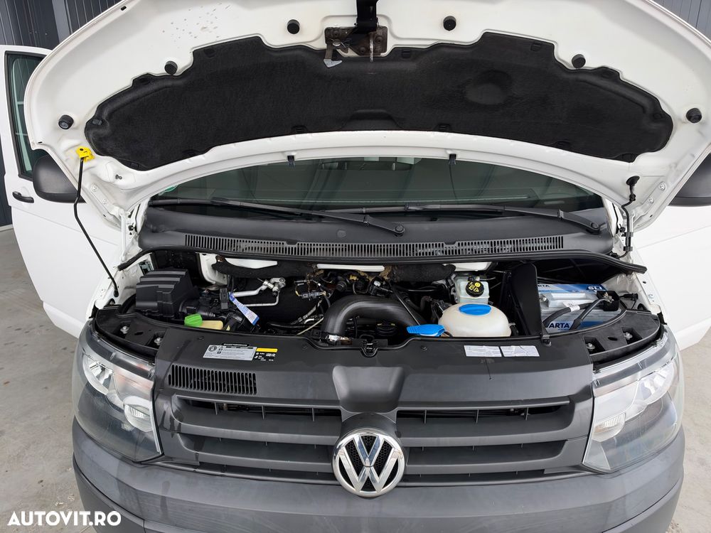 Volkswagen Transporter - 22