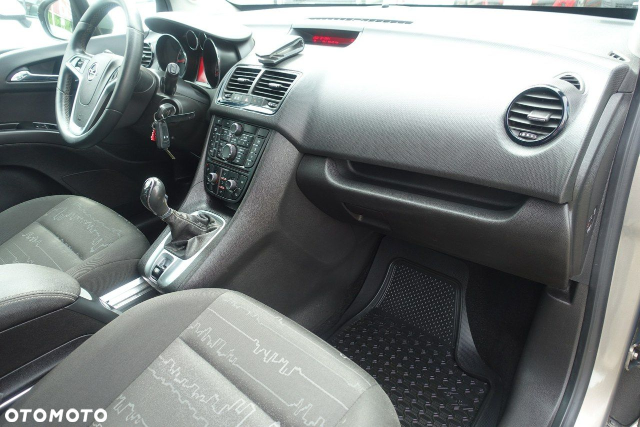 Opel Meriva - 14