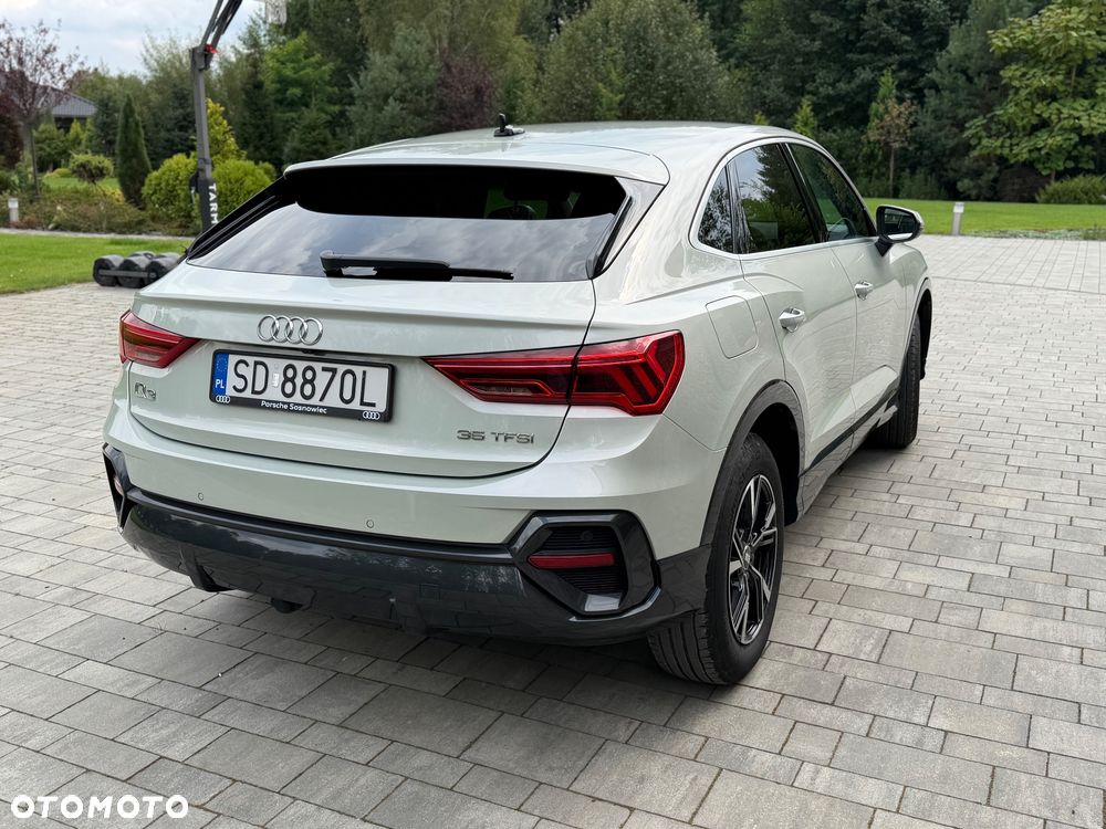 Audi Q3 2023 photo 2