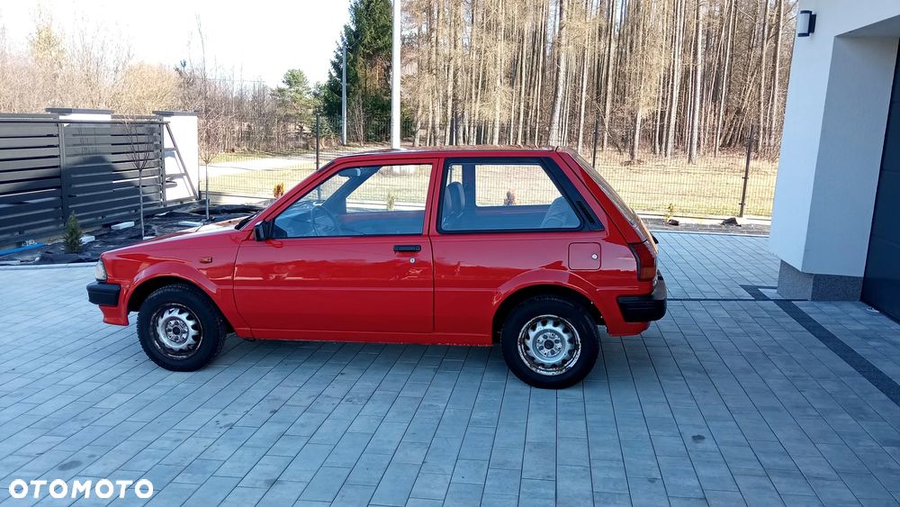 Toyota Starlet 1.0 DLX - 5