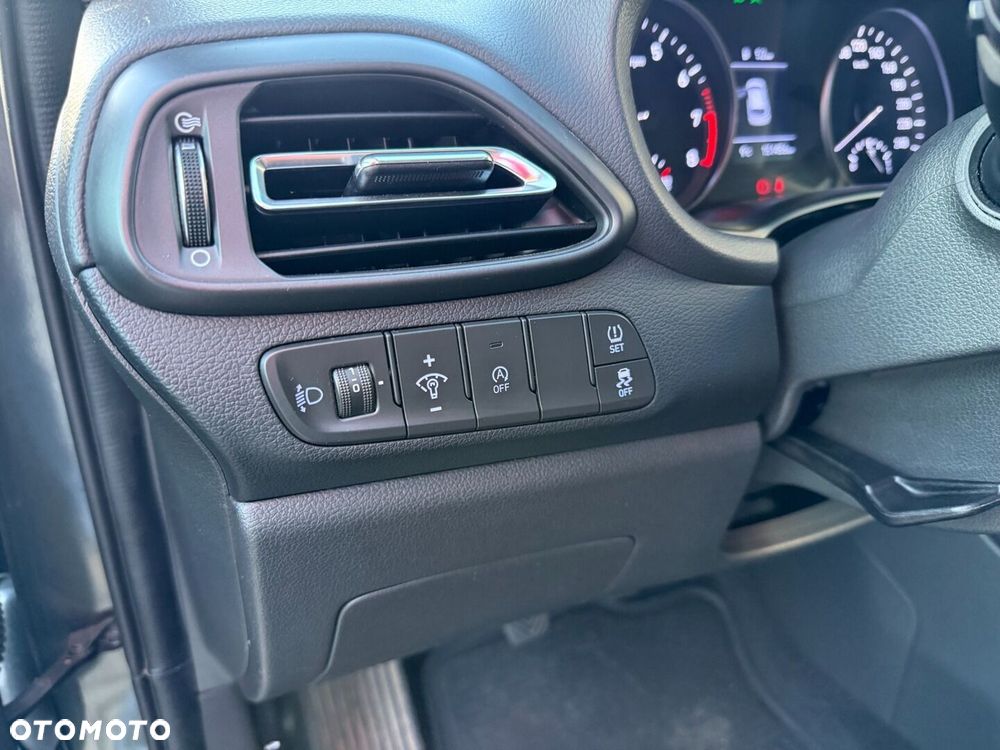 Hyundai i30 1.5 DPI Comfort - 11