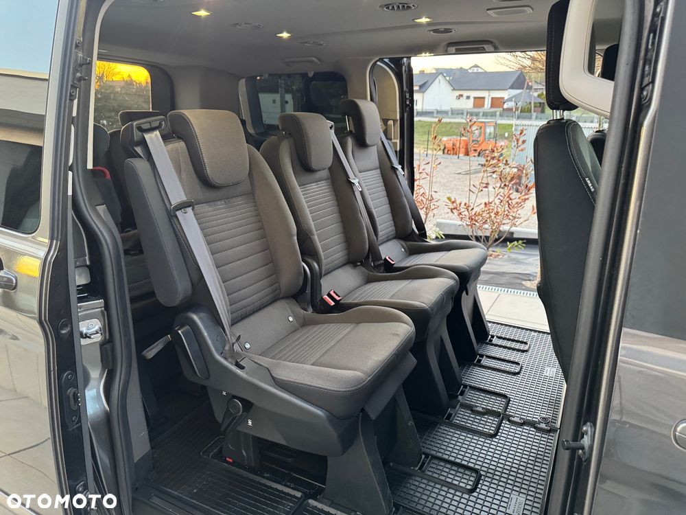 Ford Tourneo Custom 320 L1H1 VA Autm Titanium - 8