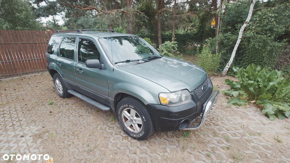 Ford Escape 2.3 XLS - 3