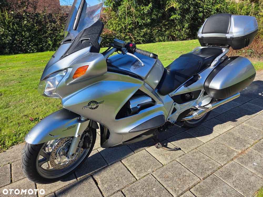 Honda ST