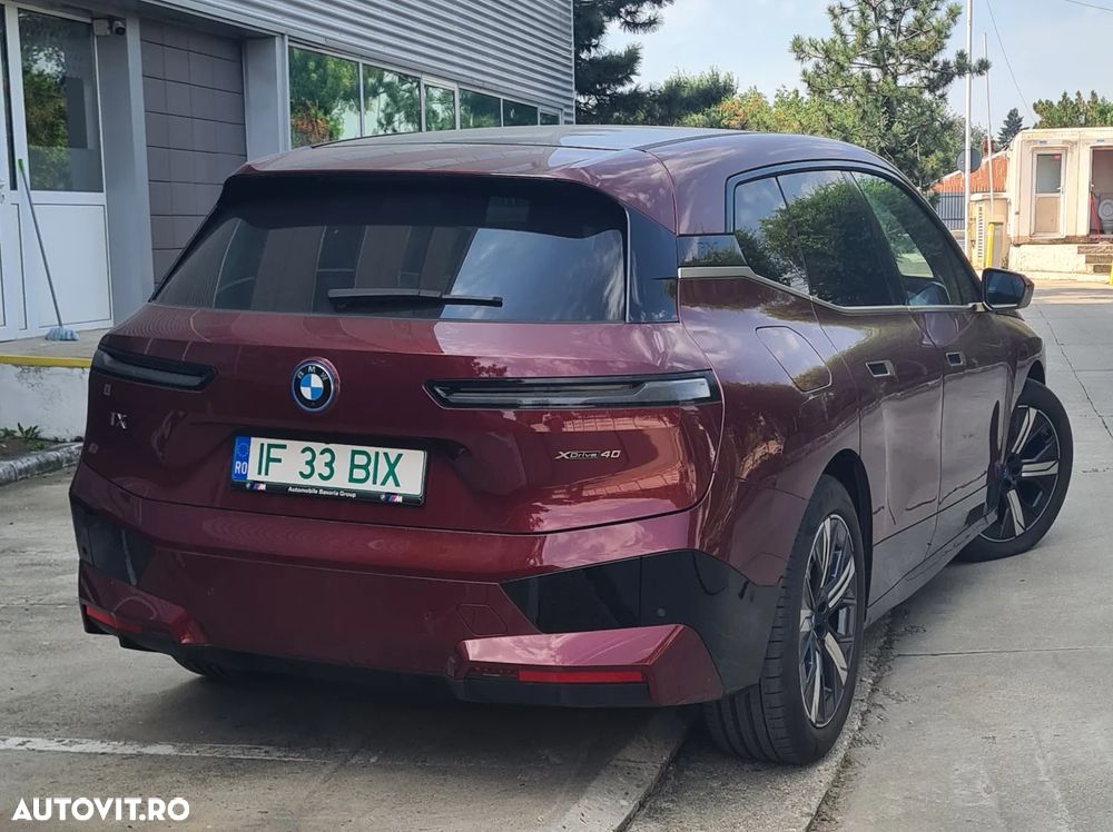 BMW iX - 5