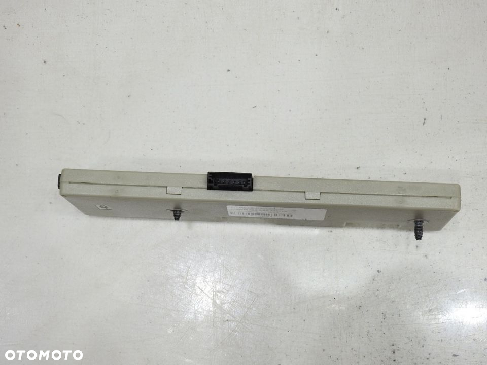 WZMACNIACZ ANTENY BMW 3 E90 21367510 - 3