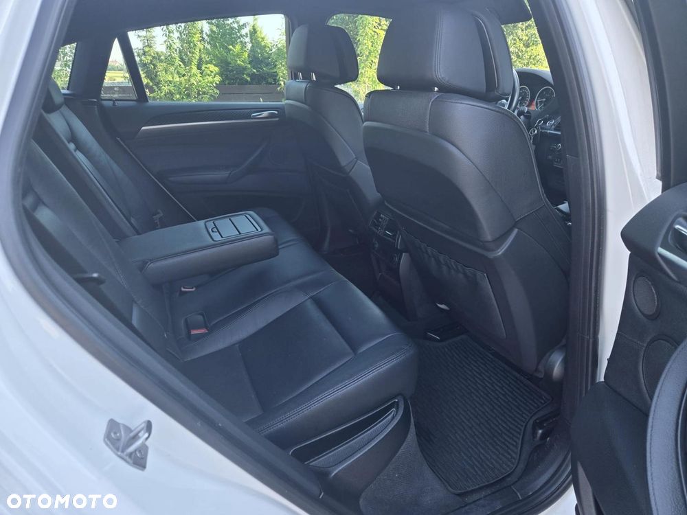 BMW X6 - 12