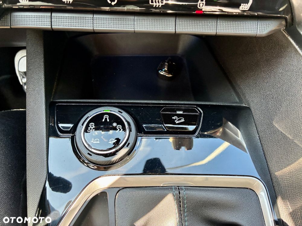 Peugeot 3008 PureTech 130 Stop & Start Crossway - 27