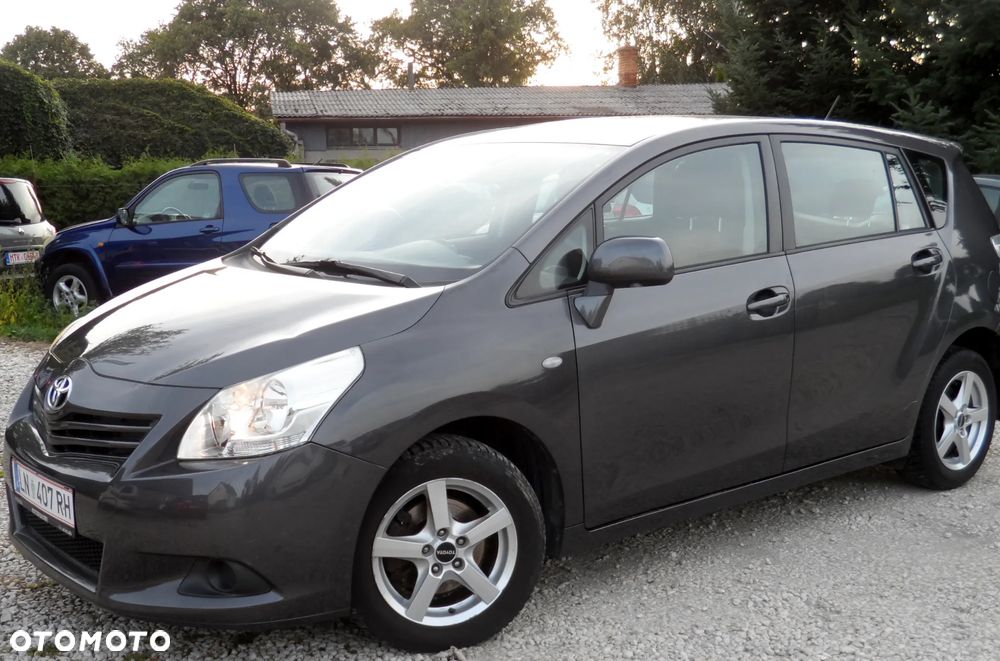 Toyota Verso 1.6 5-Sitzer Life - 5