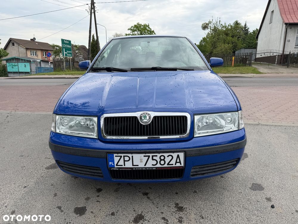 Skoda Octavia 1.6 Tour - 4