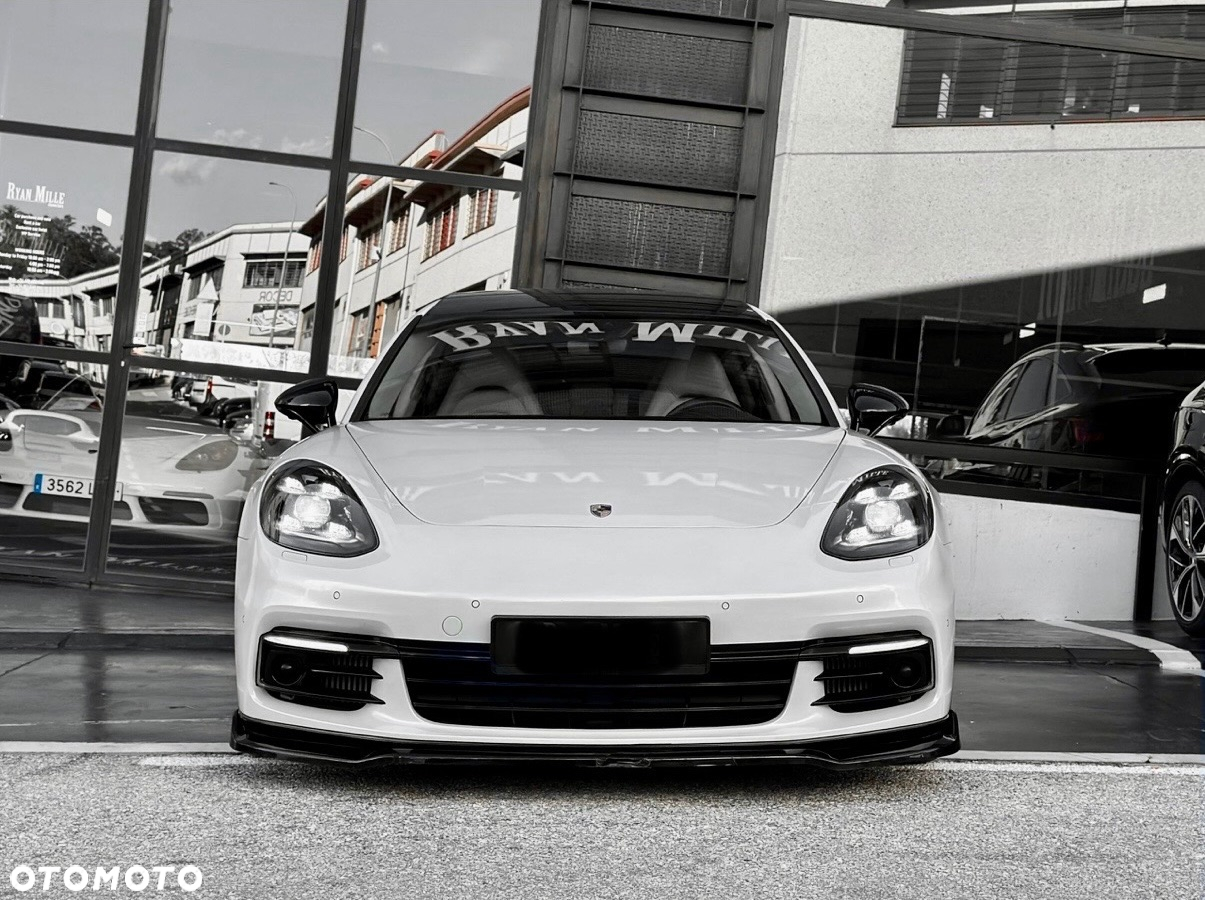 Porsche Panamera - 3