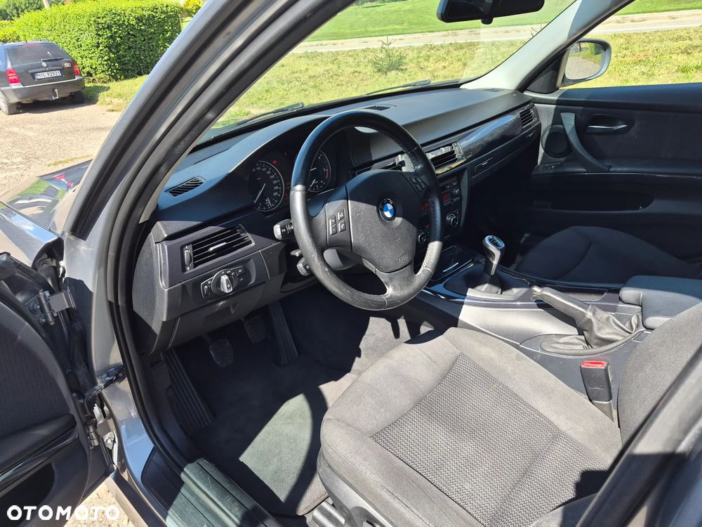 BMW Seria 3 - 13