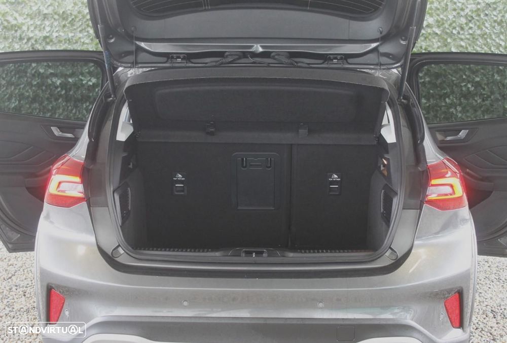 Ford Focus 1.0 EcoBoost MHEV Active X - 46