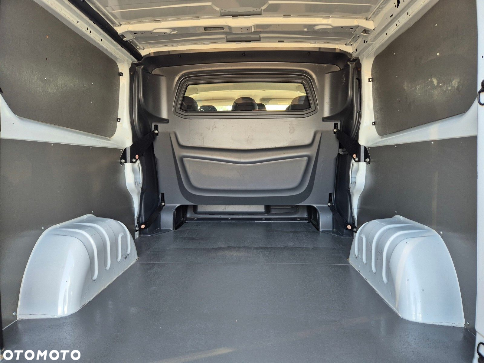 Renault Trafic Long *64900zł NETTO* Brygadówka 6 osób 1,6 dCi/125KM - 16