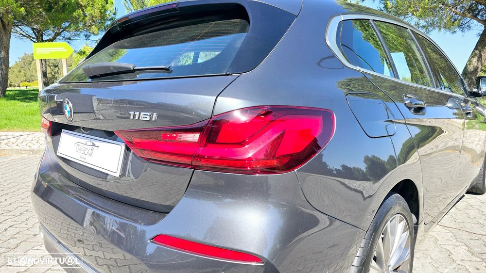 BMW 116 i Aut. Luxury Line - 23