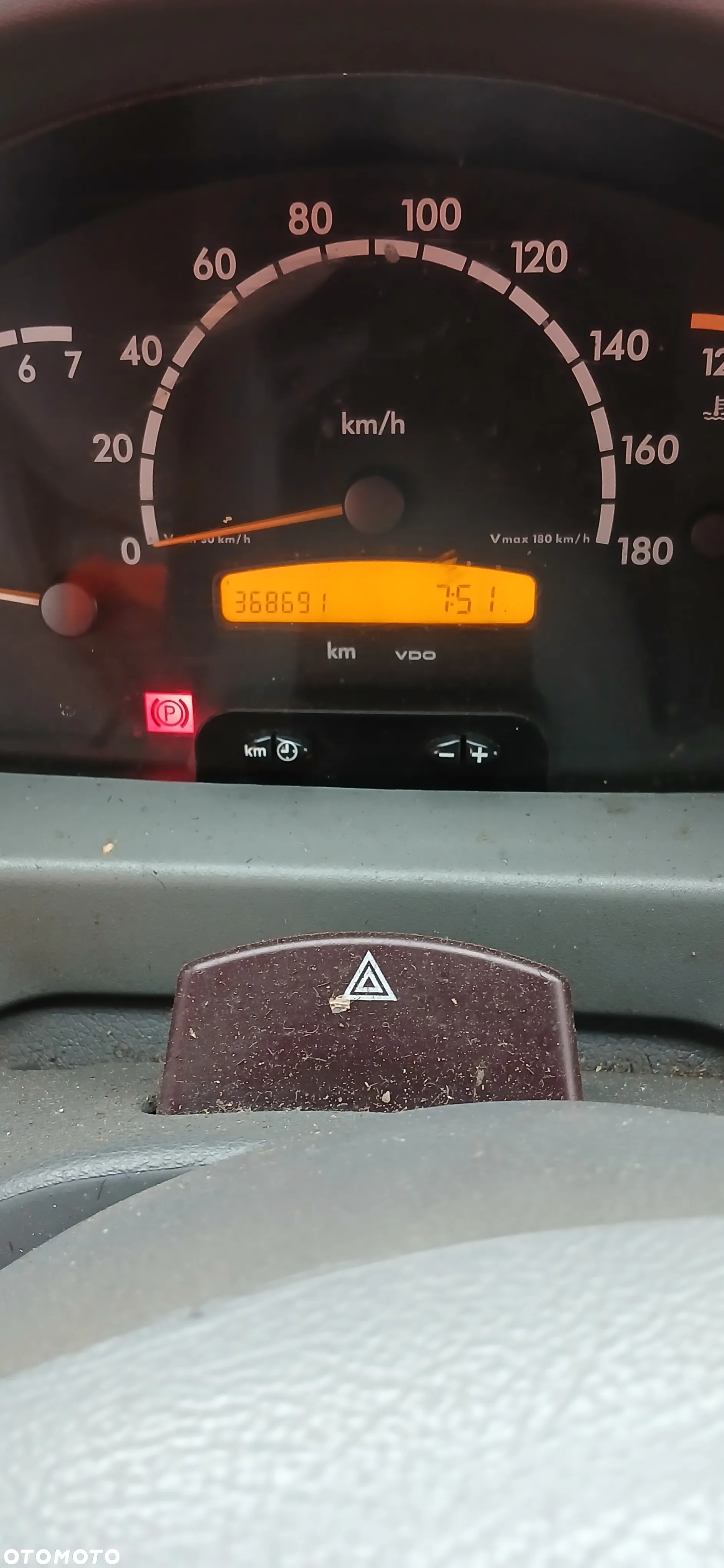 Mercedes-Benz Sprinter - 10