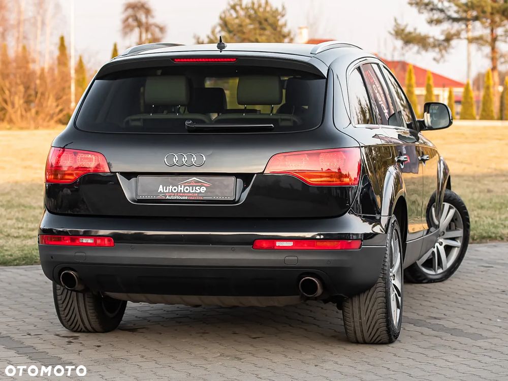 Audi Q7 - 10