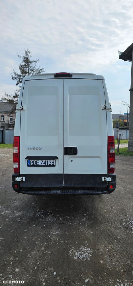 Iveco DAILY - 7