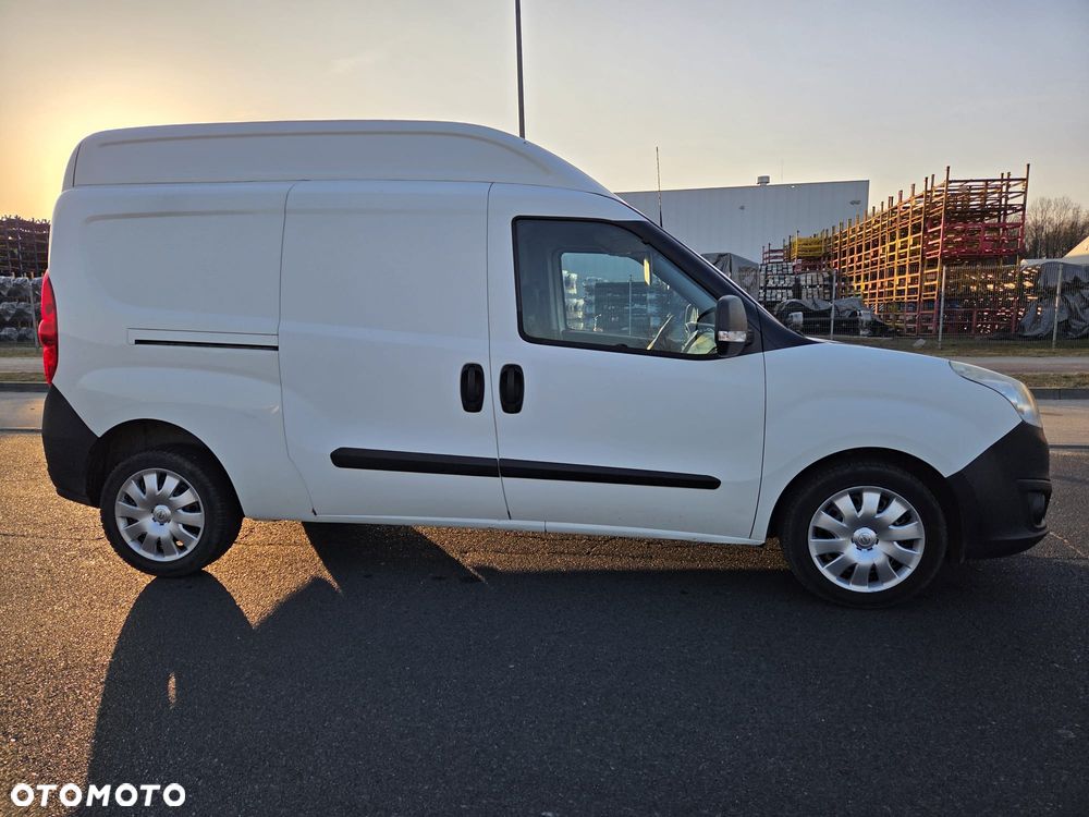 Opel COMBO VAN - 8