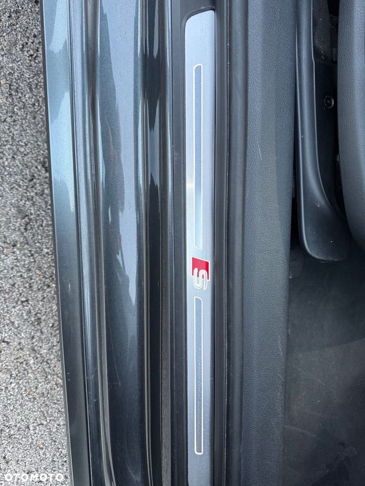 Audi S4 Limousine - 22