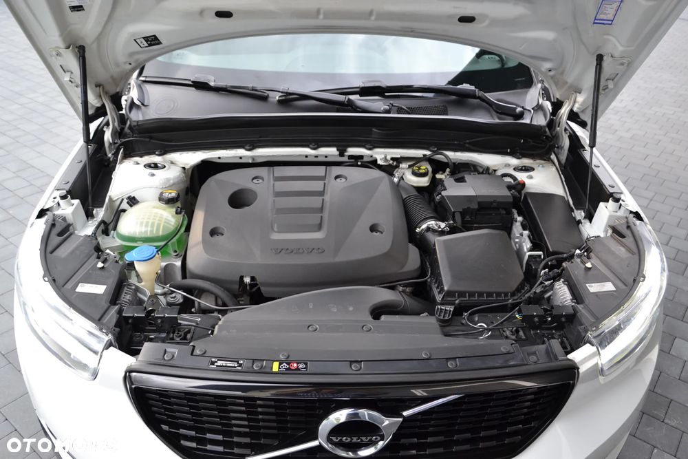 Volvo XC 40 D3 AWD R-Design - 39