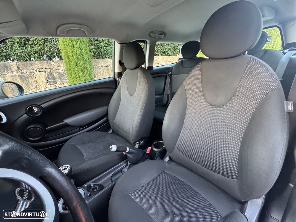 MINI Clubman Cooper D - 8