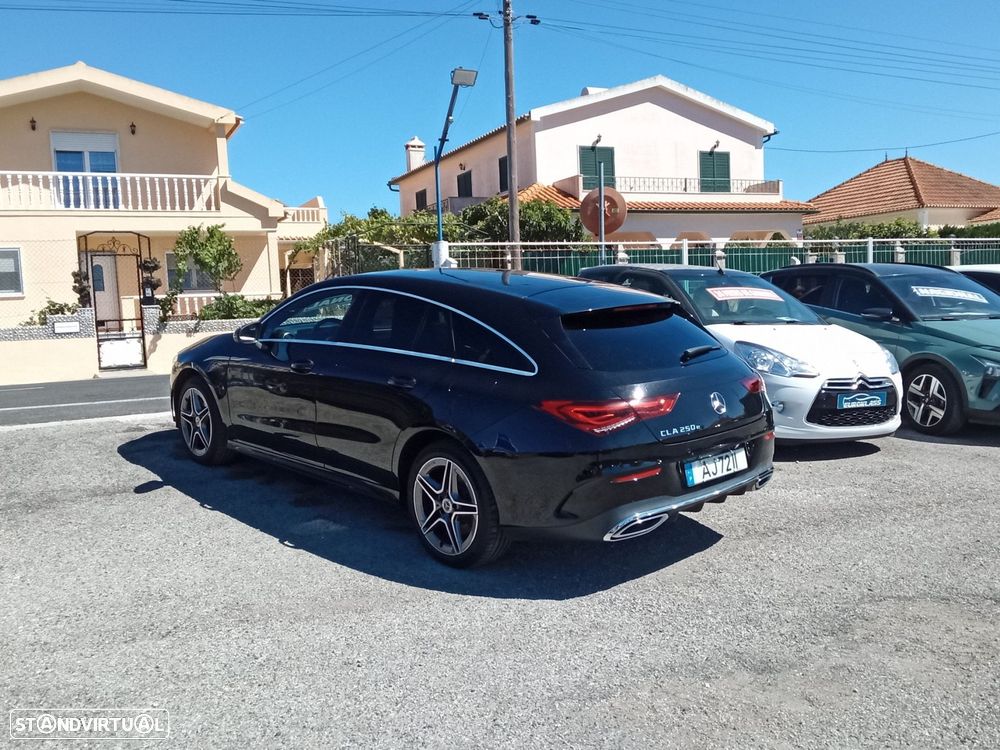 Mercedes-Benz CLA 250 e Shooting Brake AMG Line - 4