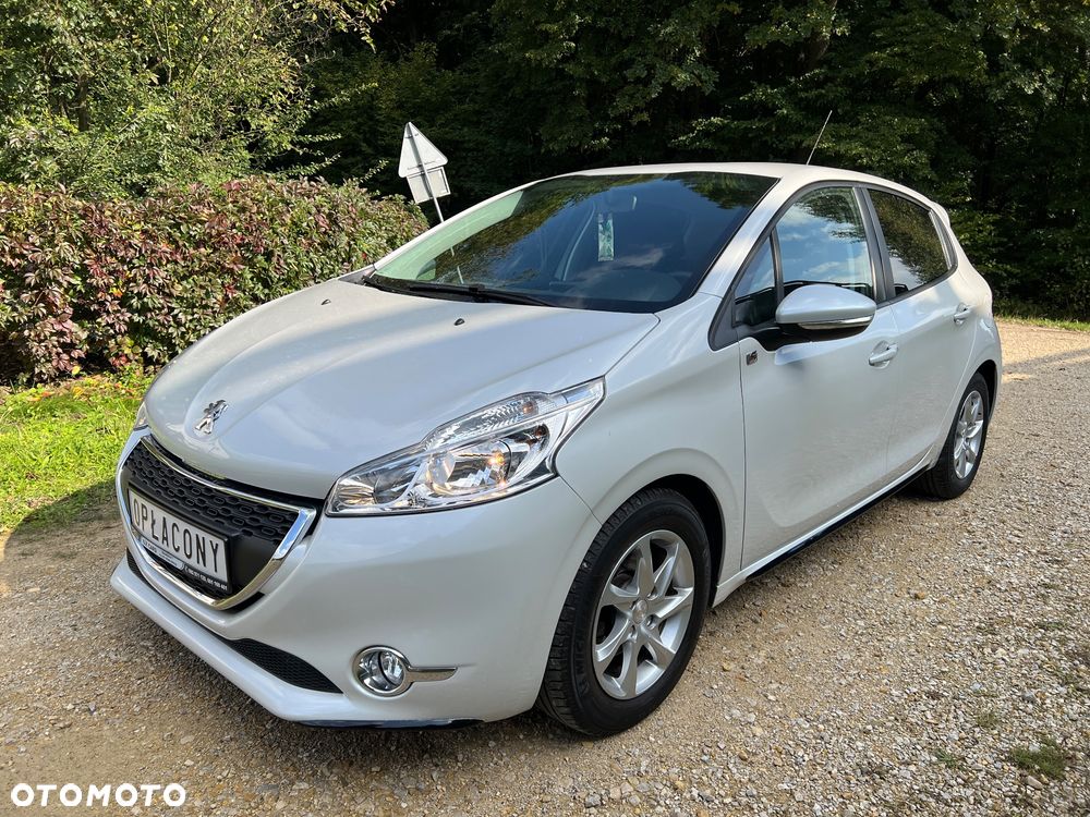 Peugeot 208 1.2 VTi Style - 1