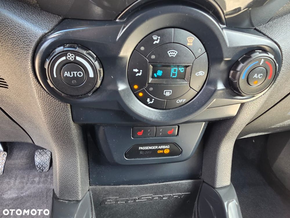 Ford EcoSport 1.0 EcoBoost TITANIUM - 24